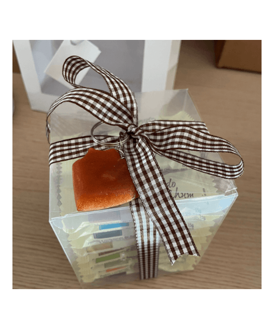 Confezione trasparente - 36 pezzi Baci Assortiti